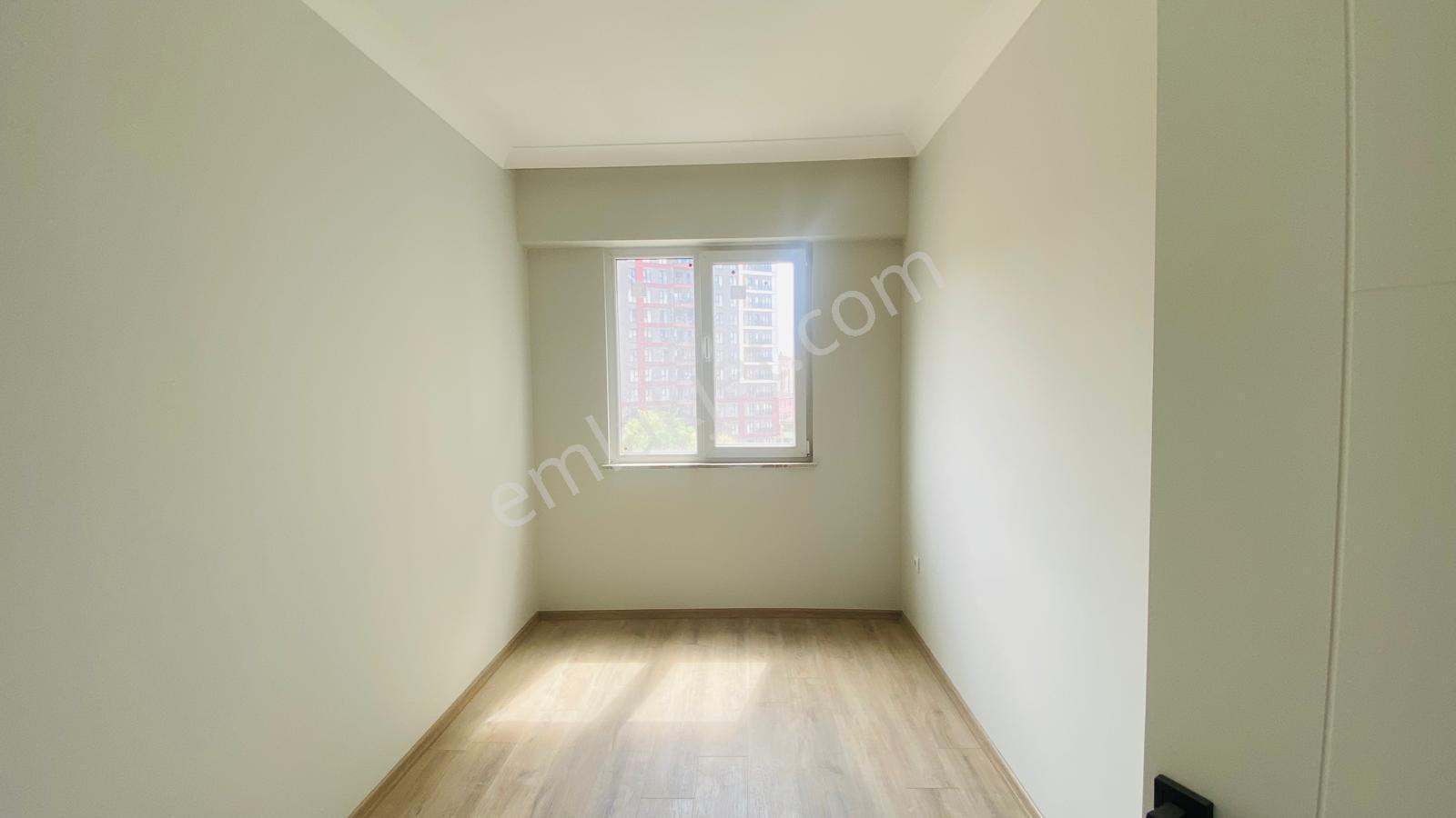Tuzla Aydıntepe'de Satış Ofisinden Site İçi İskanı Alınmış 2+1 — fotoğraf 9