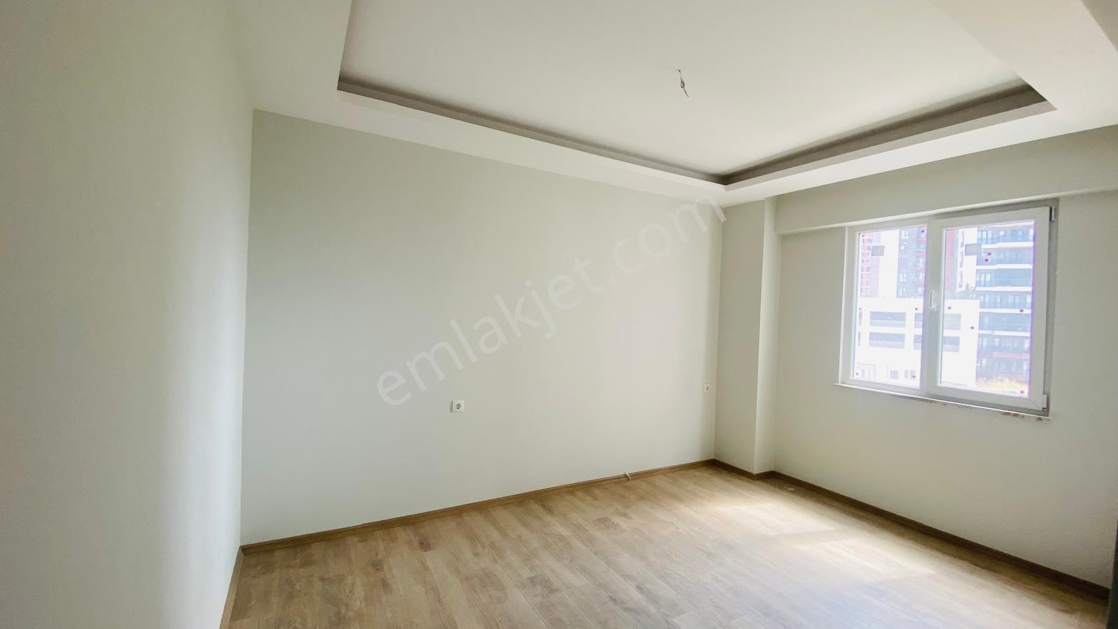 Tuzla Aydıntepe'de Satış Ofisinden Site İçi İskanı Alınmış 2+1 — fotoğraf 12