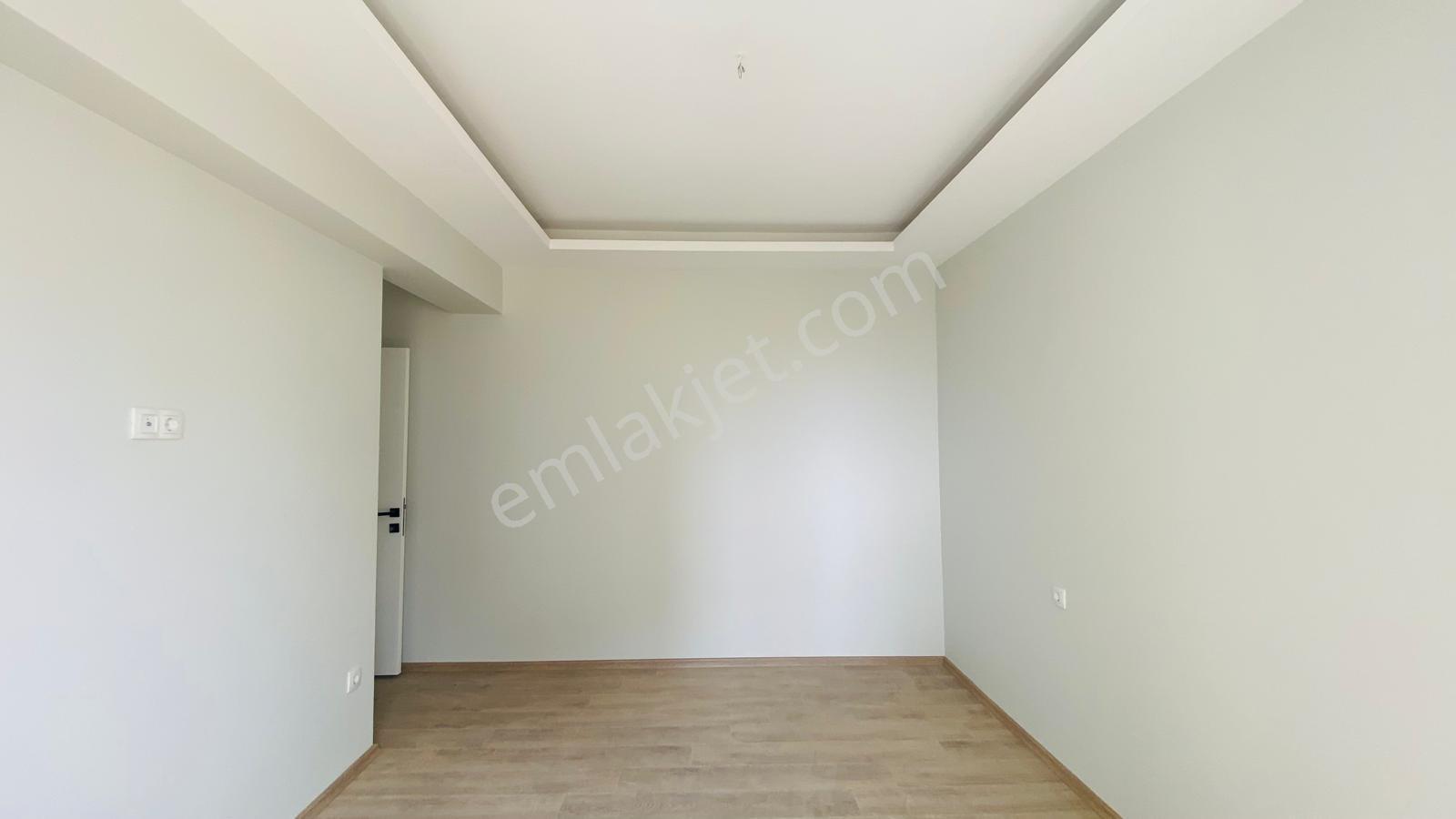 Tuzla Aydıntepe'de Satış Ofisinden Site İçi İskanı Alınmış 2+1 — fotoğraf 14