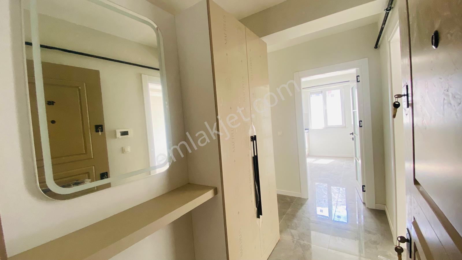 Tuzla Aydıntepe'de Satış Ofisinden Site İçi İskanı Alınmış 2+1 — fotoğraf 19