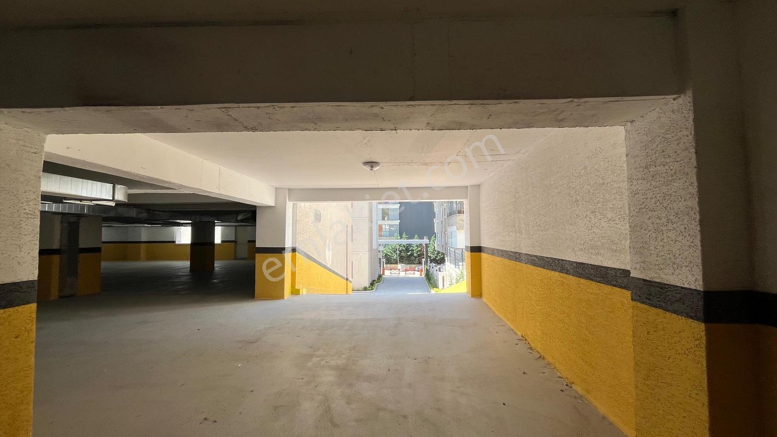 Tuzla Aydıntepe'de Satış Ofisinden Site İçi İskanı Alınmış 2+1 — fotoğraf 26