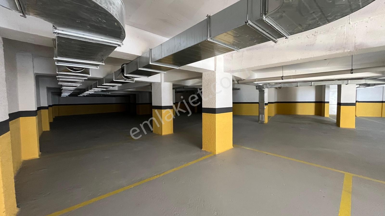 Tuzla Aydıntepe'de Satış Ofisinden Site İçi İskanı Alınmış 2+1 — fotoğraf 29