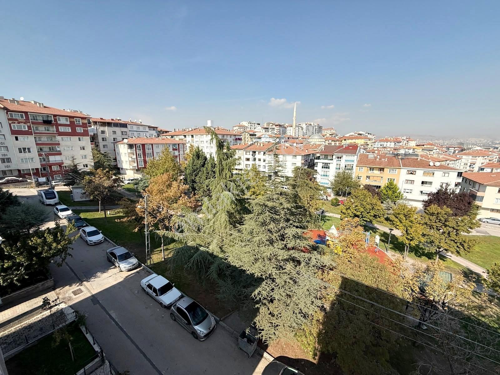 4+1│ankara Manzaralı│geniş Teraslı│kök Tapu│masrafsız│dublex — fotoğraf 2