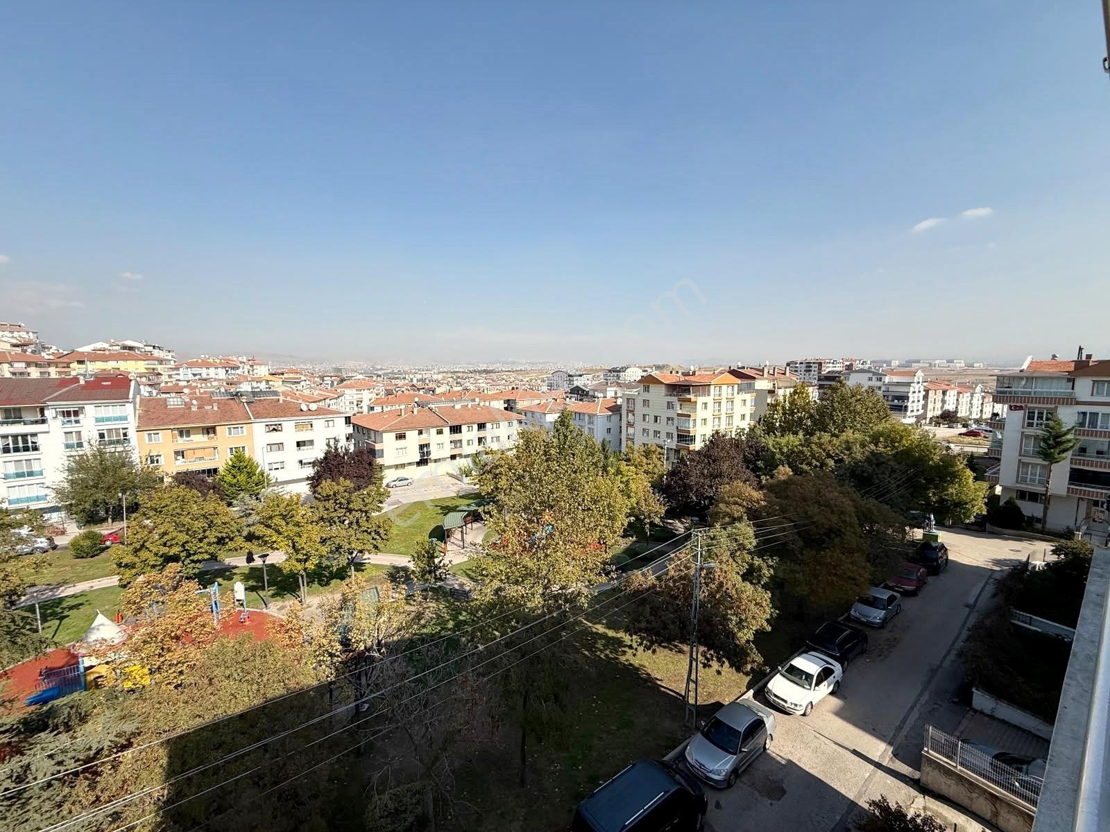 4+1│ankara Manzaralı│geniş Teraslı│kök Tapu│masrafsız│dublex — fotoğraf 3