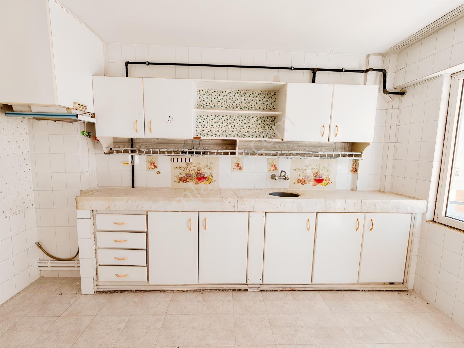 Zaferde 4+1 Satılık Daire — fotoğraf 2