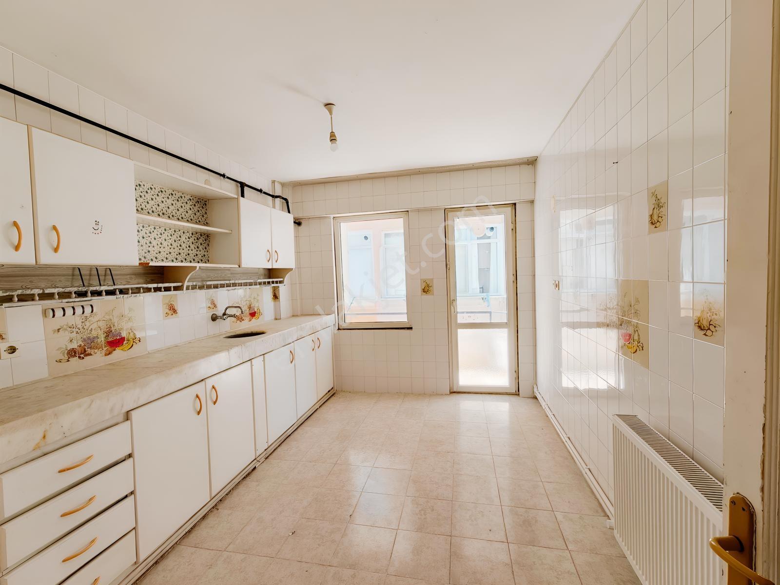 Zaferde 4+1 Satılık Daire — fotoğraf 3