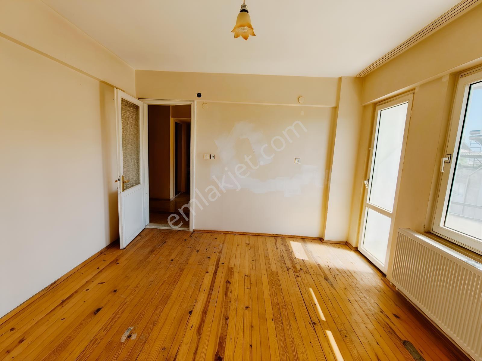 Zaferde 4+1 Satılık Daire — fotoğraf 16