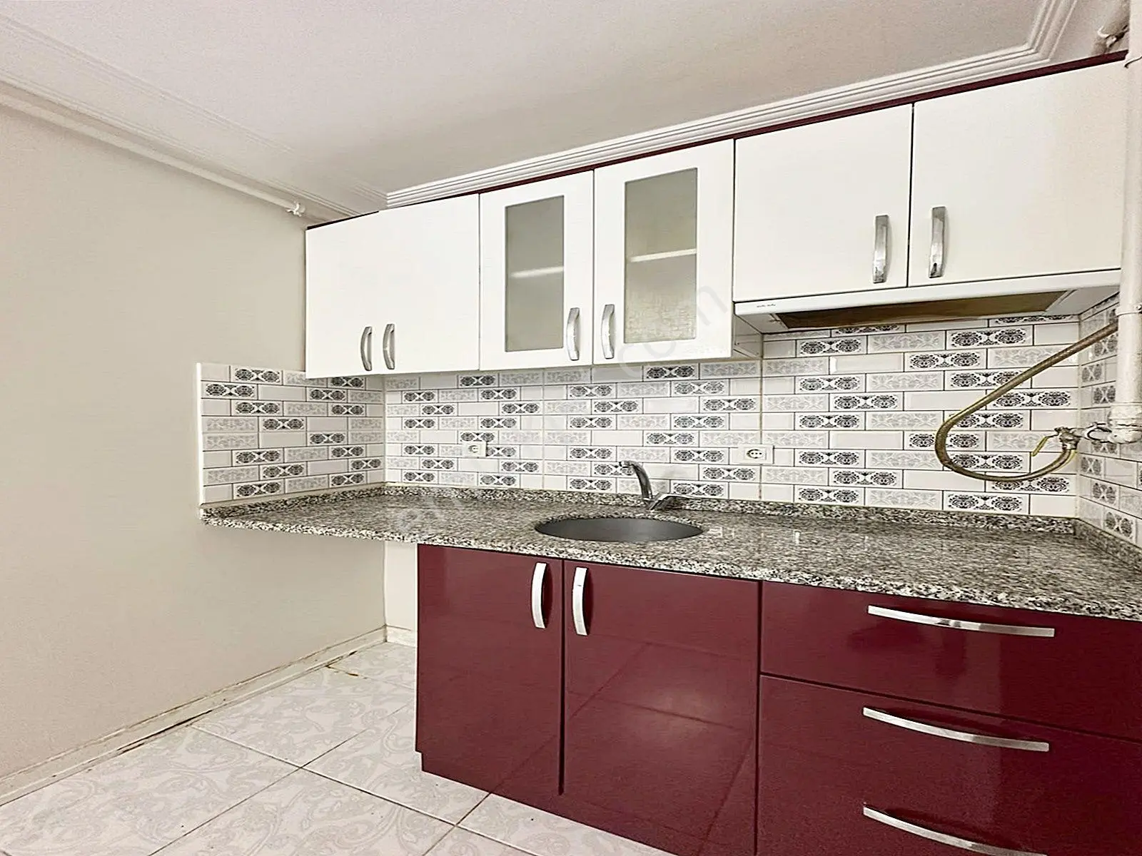 Ulaşıma Yakın Lüx Emsalsiz 2+1 Yüksek Giriş Satılık Daire!!!!! — fotoğraf 4