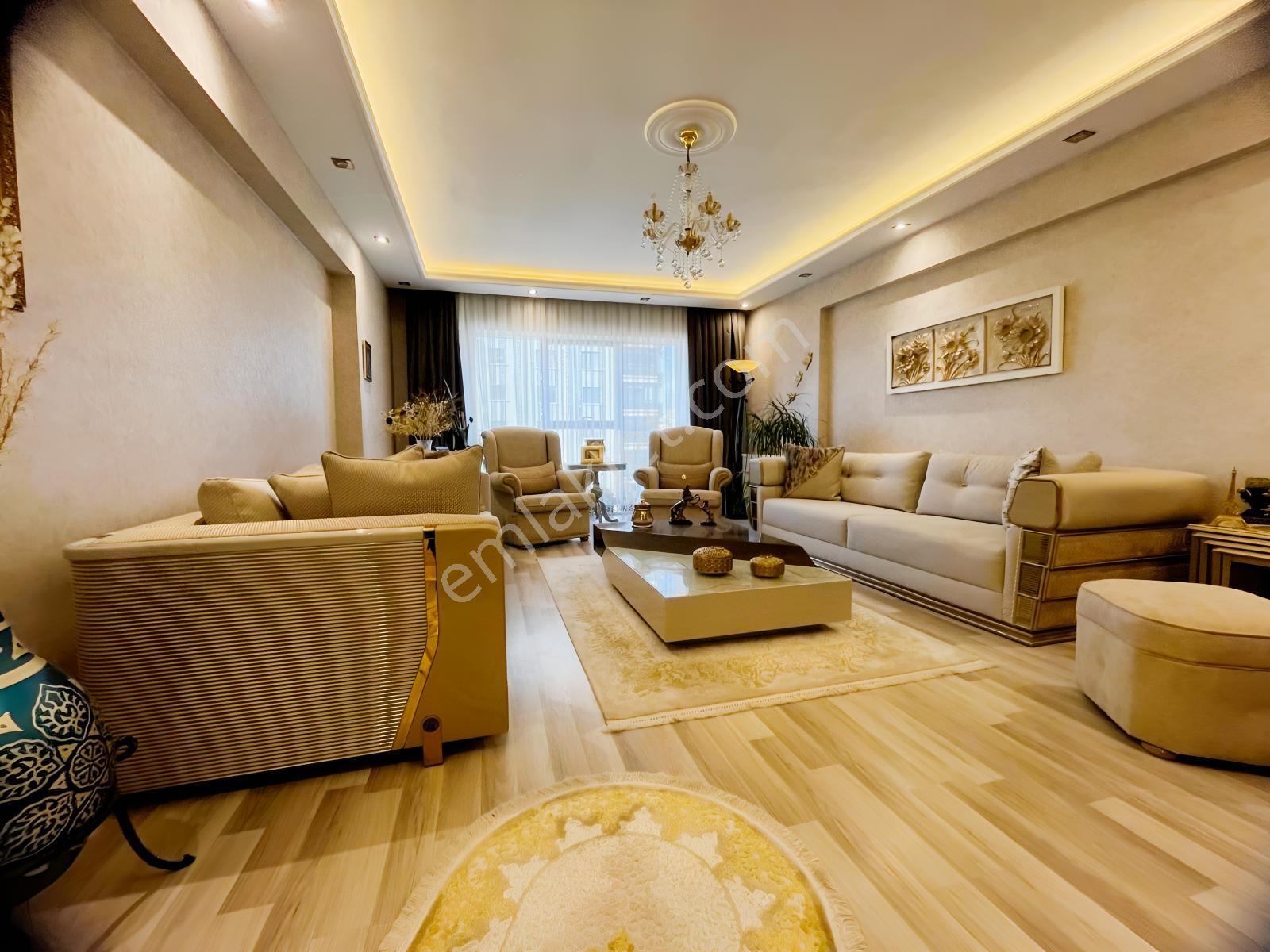 Keçiören'de Site İçerisinde Full+full Yapılı Masrafsız Daire — fotoğraf 2
