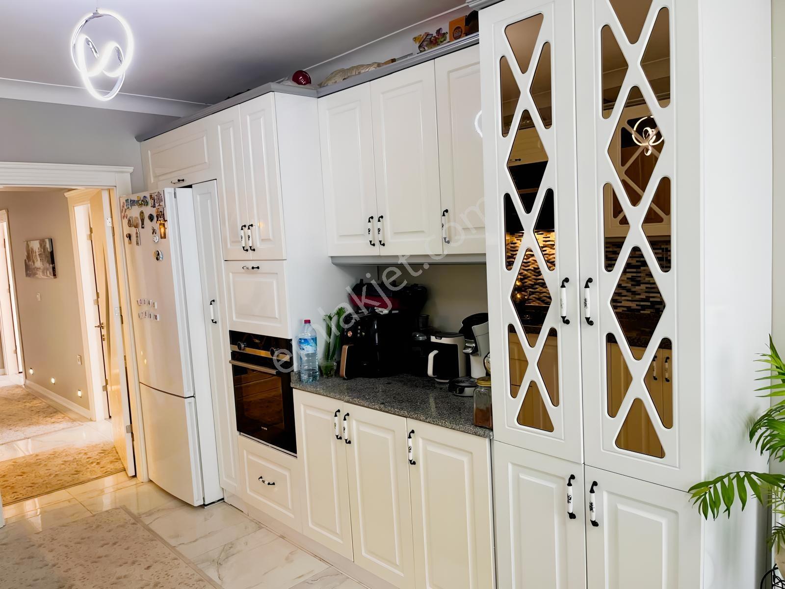 Keçiören'de Site İçerisinde Full+full Yapılı Masrafsız Daire — fotoğraf 5