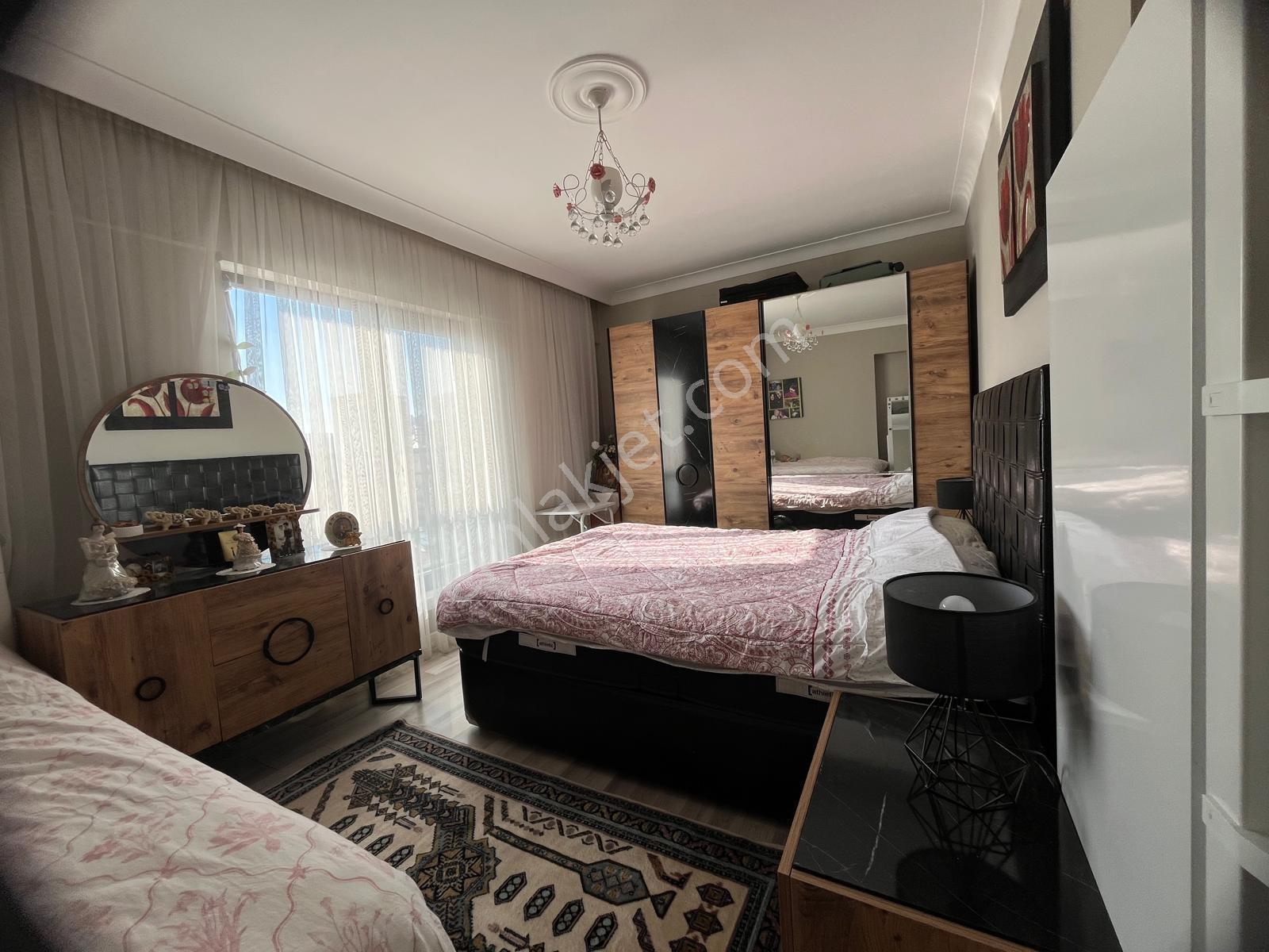 Keçiören'de Site İçerisinde Full+full Yapılı Masrafsız Daire — fotoğraf 16