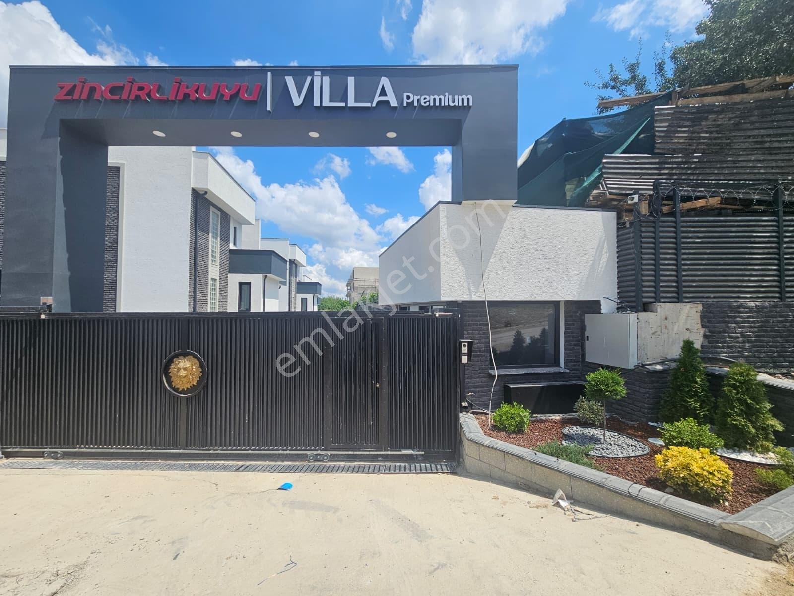 Kabaoğlunda Site İçinde 330m2 Bahçeli 360m2 Sıfır Tripleks Villa — fotoğraf 2