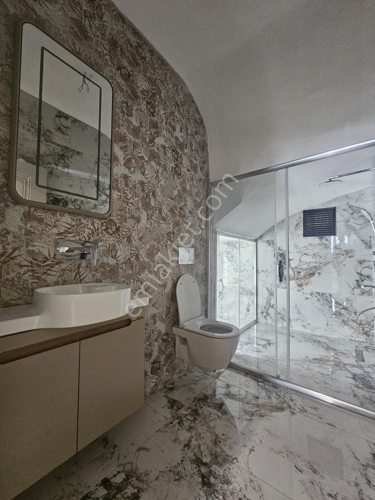 Kabaoğlunda Site İçinde 330m2 Bahçeli 360m2 Sıfır Tripleks Villa — fotoğraf 20
