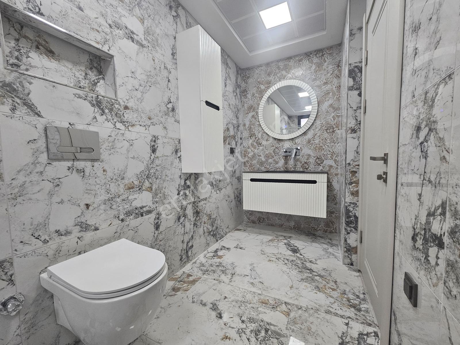 Kabaoğlunda Site İçinde 330m2 Bahçeli 360m2 Sıfır Tripleks Villa — fotoğraf 31