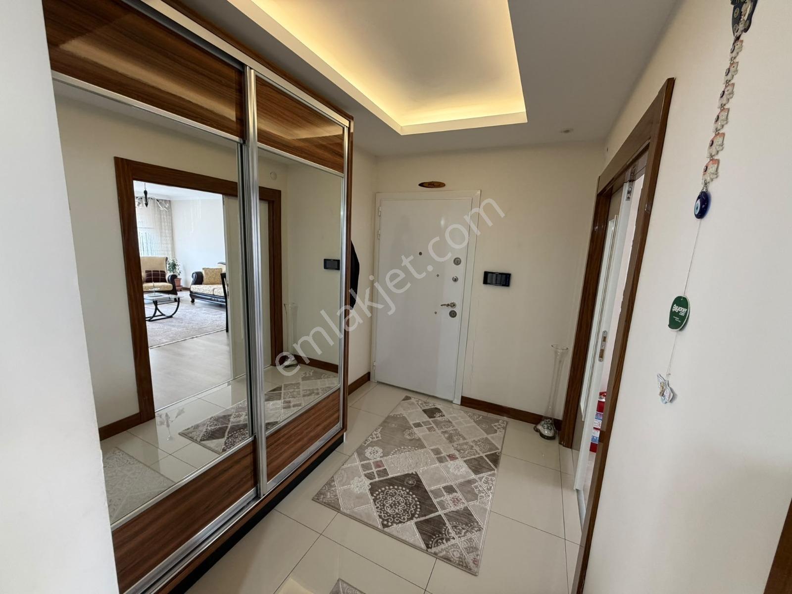 Cengizhan'da Site'de Full+full Teras Balkonlu Çift Asansör Daire — fotoğraf 12