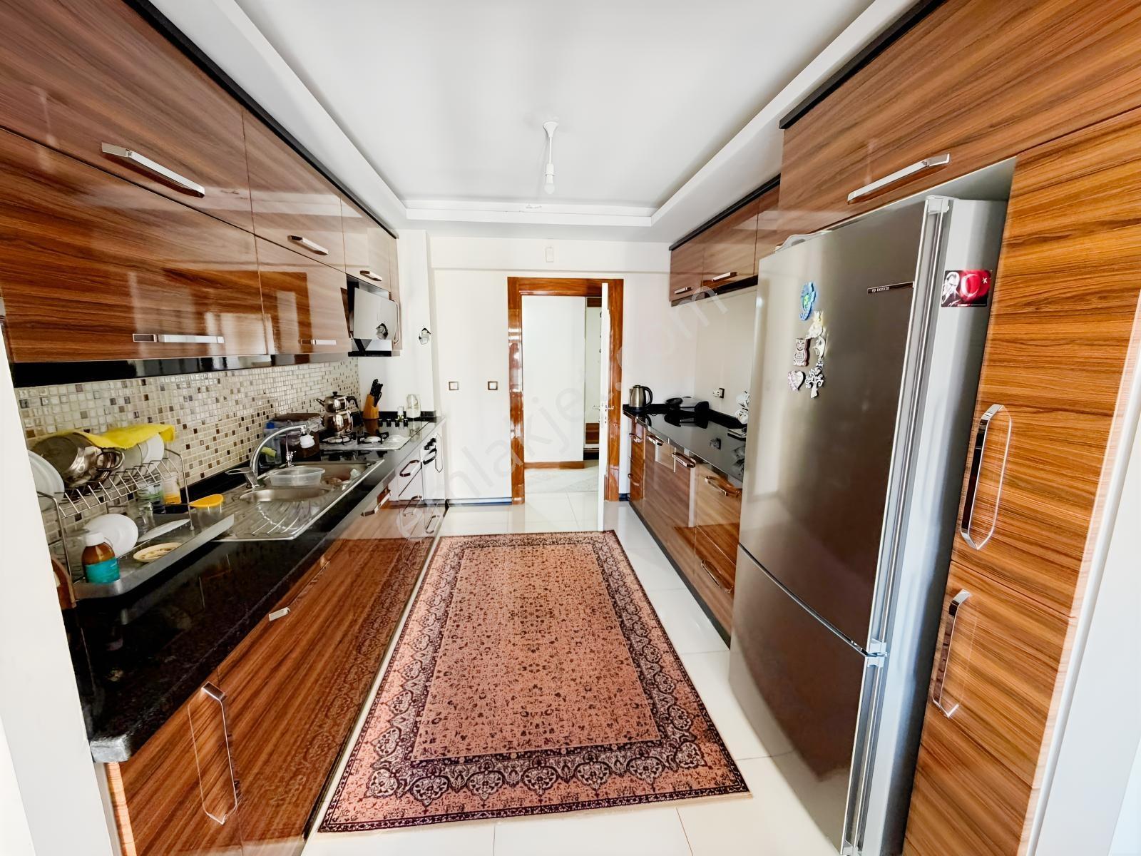 Cengizhan'da Site'de Full+full Teras Balkonlu Çift Asansör Daire — fotoğraf 20