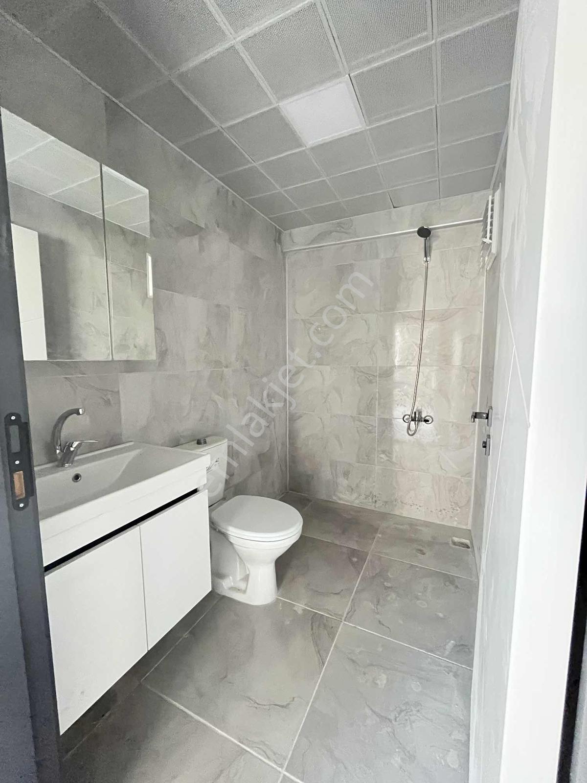 2+1 90 M2 Giriş Kat Balkonlu Geniş Ferah Sıfır Fırsat Daire !! — fotoğraf 15