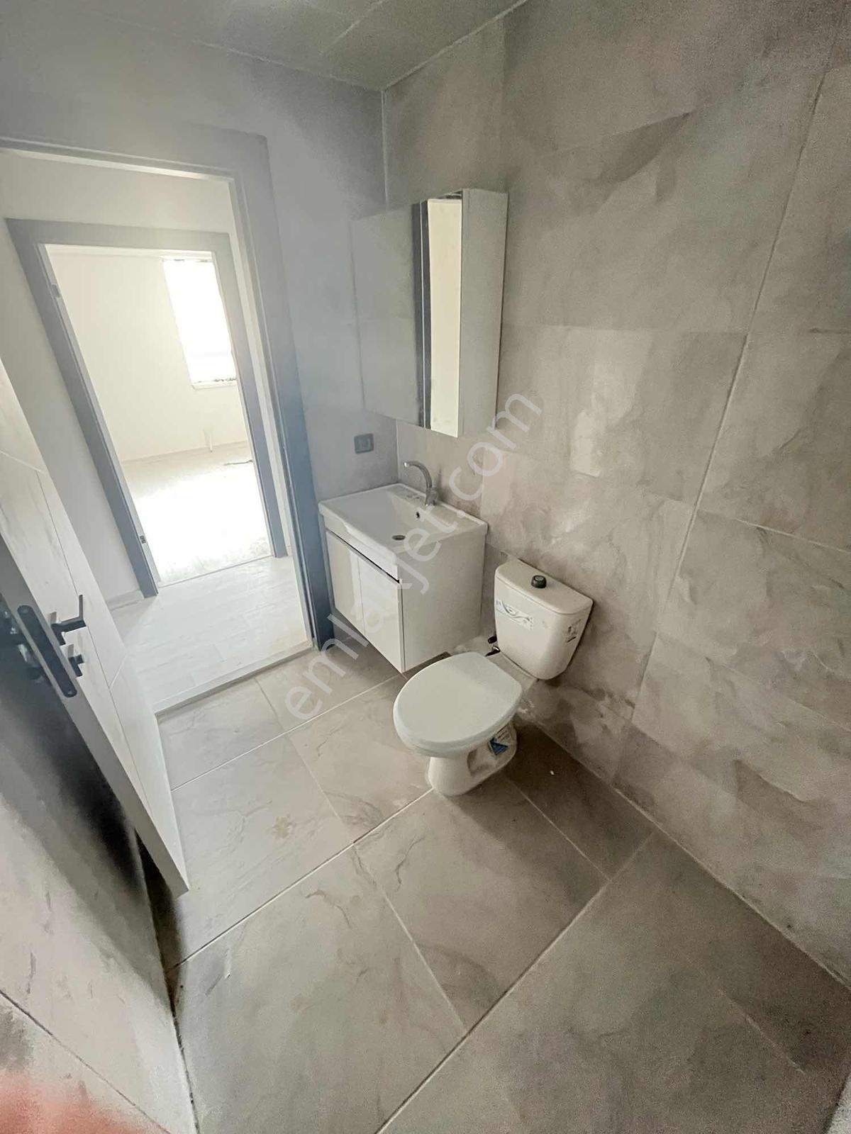 2+1 90 M2 Giriş Kat Balkonlu Geniş Ferah Sıfır Fırsat Daire !! — fotoğraf 18