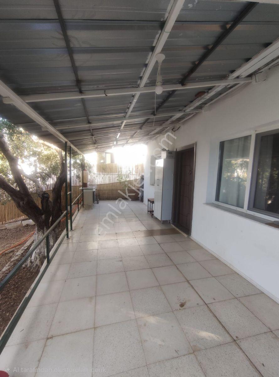 Kemalpaşa Damlacık'ta Yapı Kullanımlı 1+1 Ev 500 M2 Hisseli — fotoğraf 3