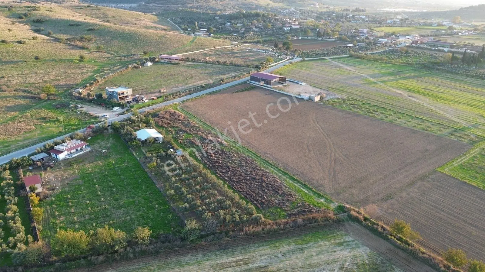 İzmir Tire Sb Emlak'tan Eskioba Mah. Satılık Fırsat Gayrimenkul — fotoğraf 3