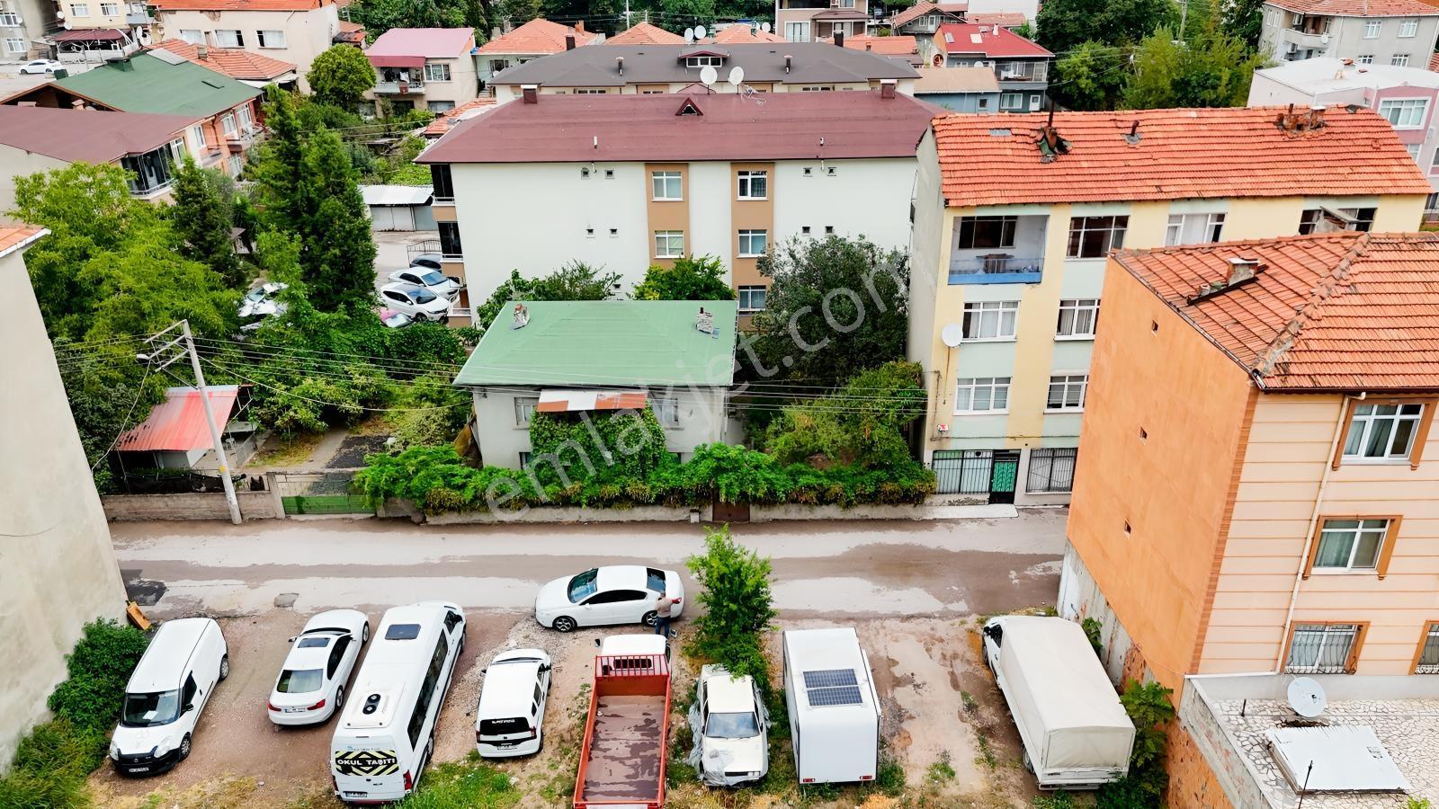 Derince Limana Çok Yakın | 215 M² | 5 Kat İmarlı | Satılık Arsa — fotoğraf 2