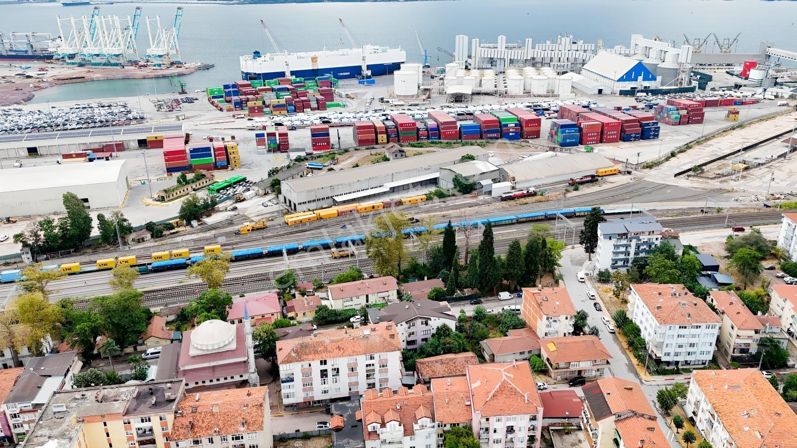Derince Limana Çok Yakın | 215 M² | 5 Kat İmarlı | Satılık Arsa — fotoğraf 14