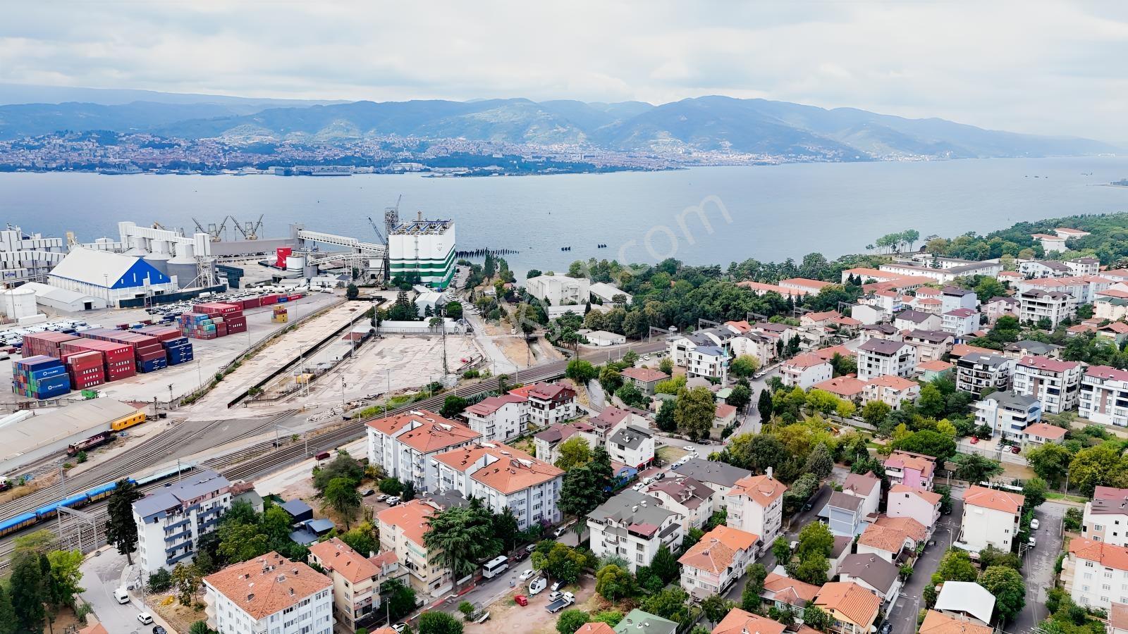 Derince Limana Çok Yakın | 215 M² | 5 Kat İmarlı | Satılık Arsa — fotoğraf 17