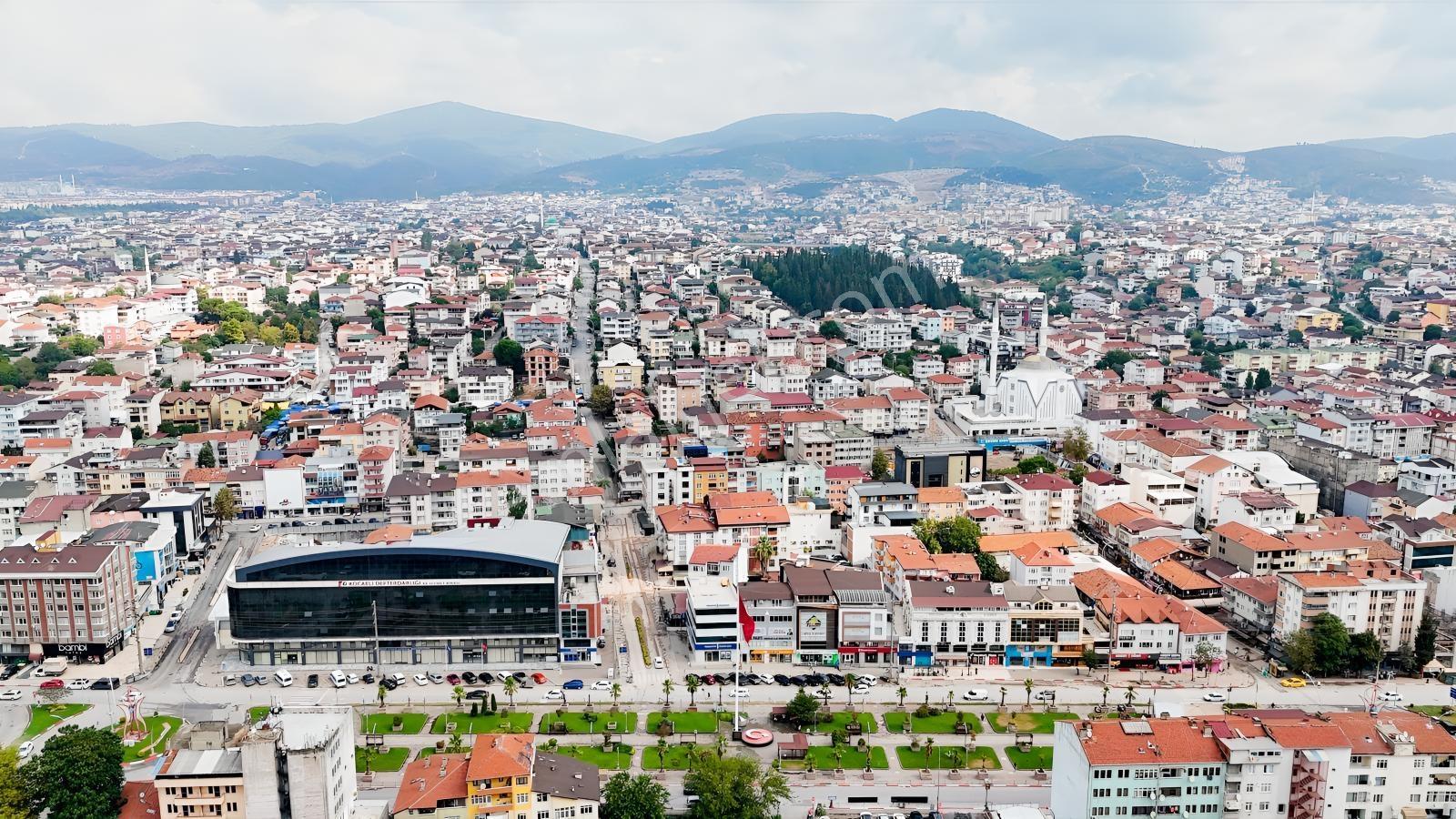 Derince Limana Çok Yakın | 215 M² | 5 Kat İmarlı | Satılık Arsa — fotoğraf 23