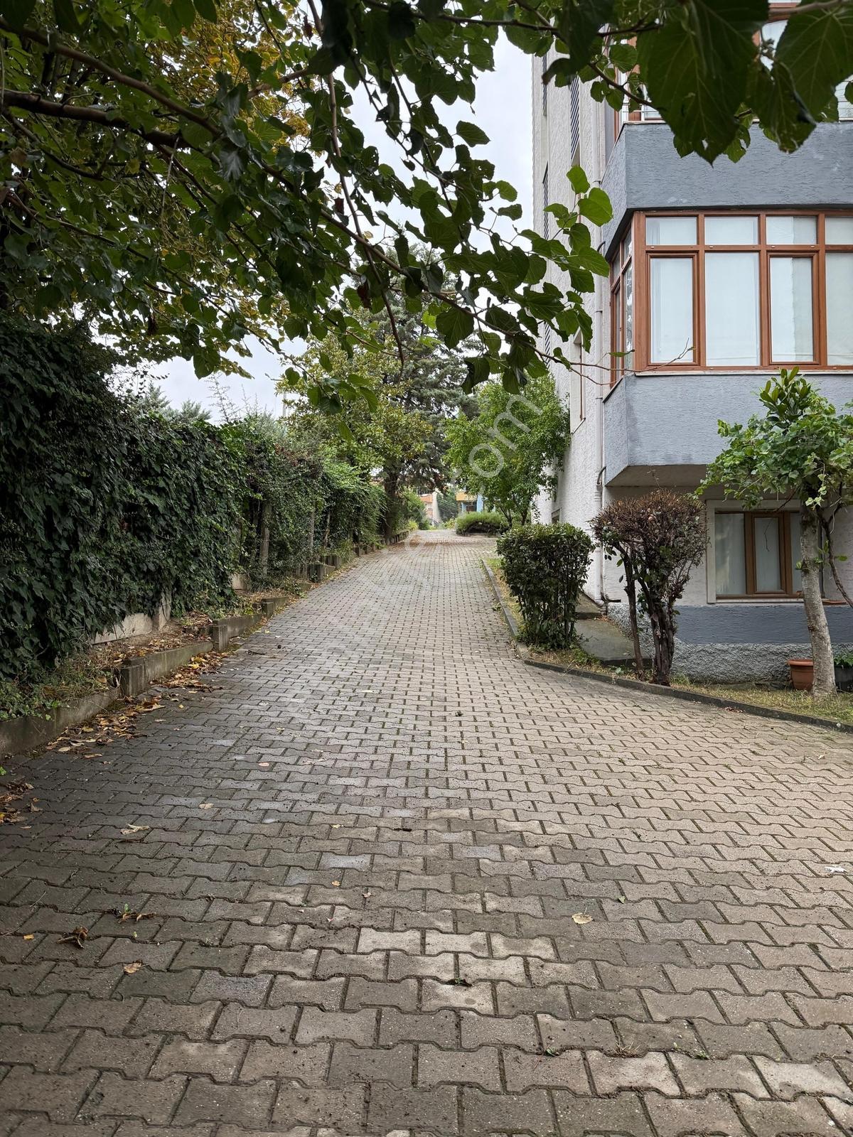 Alanyurt Esentepe Mahallesinde Site İçi Satılık 3+1 Arakat Daire — fotoğraf 19