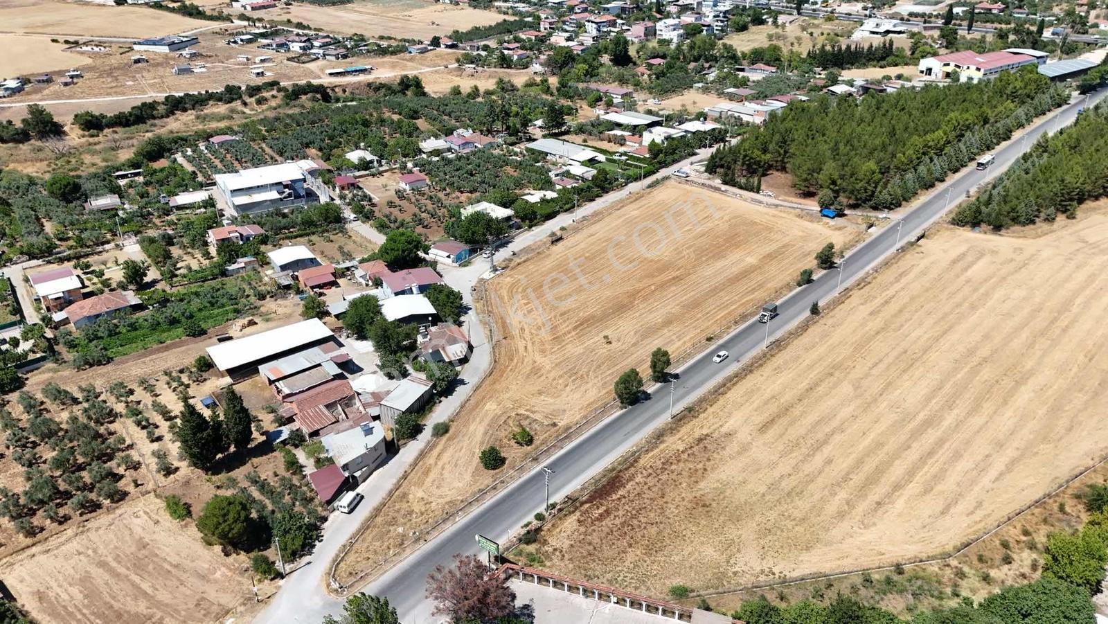 Berk Emlak'tan Oğlananasında 250 M2 Yol Cepheli Satılık Tarla — fotoğraf 7