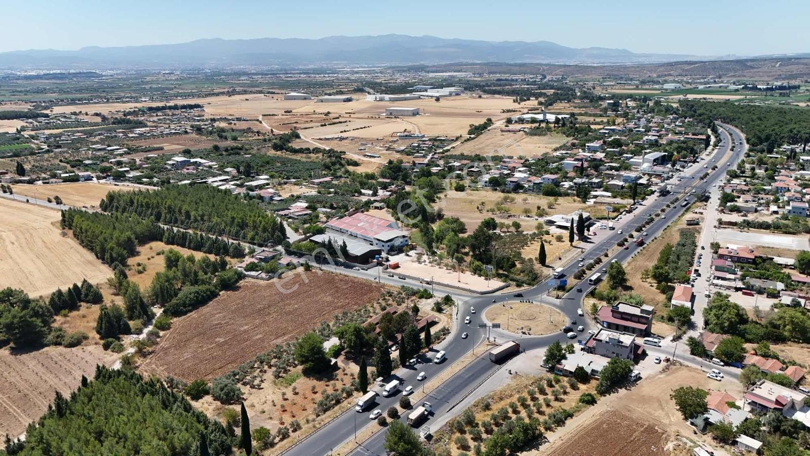 Berk Emlak'tan Oğlananasında 250 M2 Yol Cepheli Satılık Tarla — fotoğraf 11