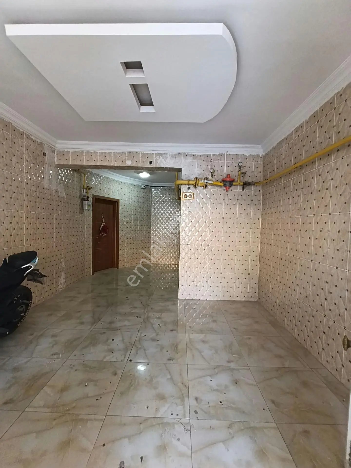 Acil Emlak Güvencesiyle Akpıyar 3+1 Daire — fotoğraf 2