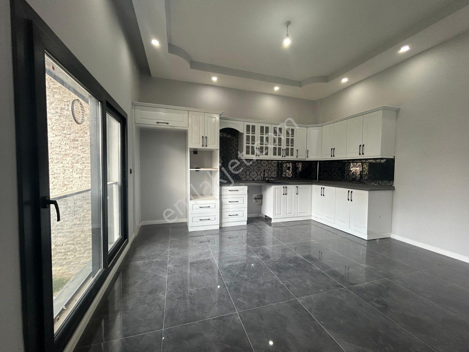 Turpa Lotus'tan Ayrancılar Merkez'de 4+1 Satılık Tripleks Villa — fotoğraf 2