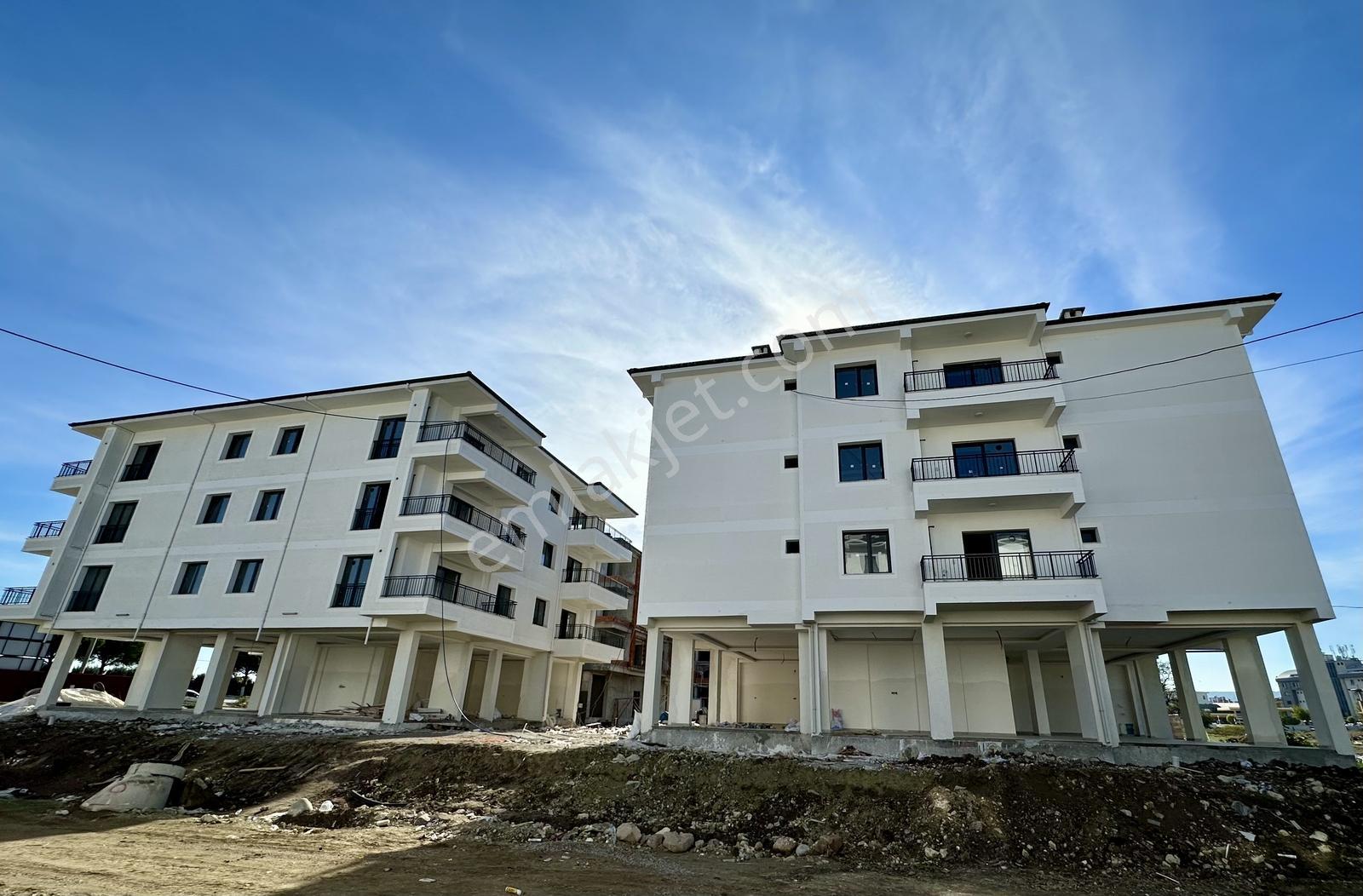 Paşaalanı Mahallesi Ana Cadde Üzerinde Lüks 1+1 Satılık Daire — fotoğraf 2