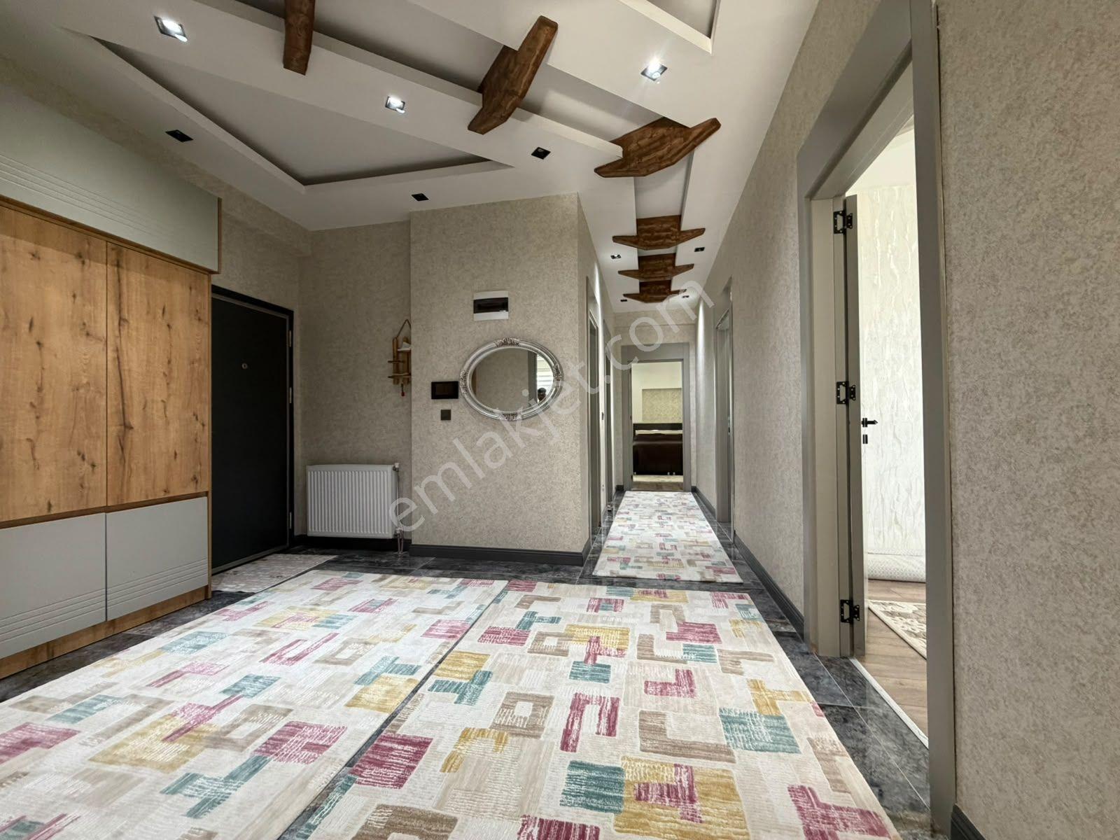 Atakentte Satılık 3+1 Daire | 175 M² Brüt 155 M² Net — fotoğraf 2