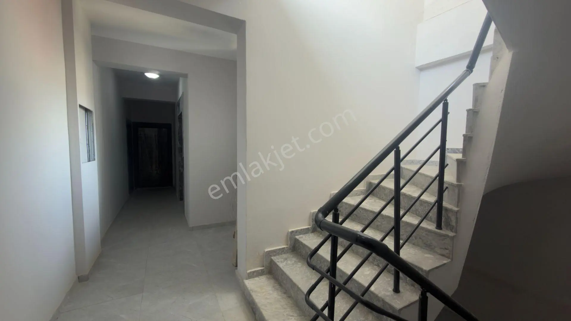 Kuşadası Şehir Merkezinde Deniz Manzaralı 2+1 Daire — fotoğraf 7