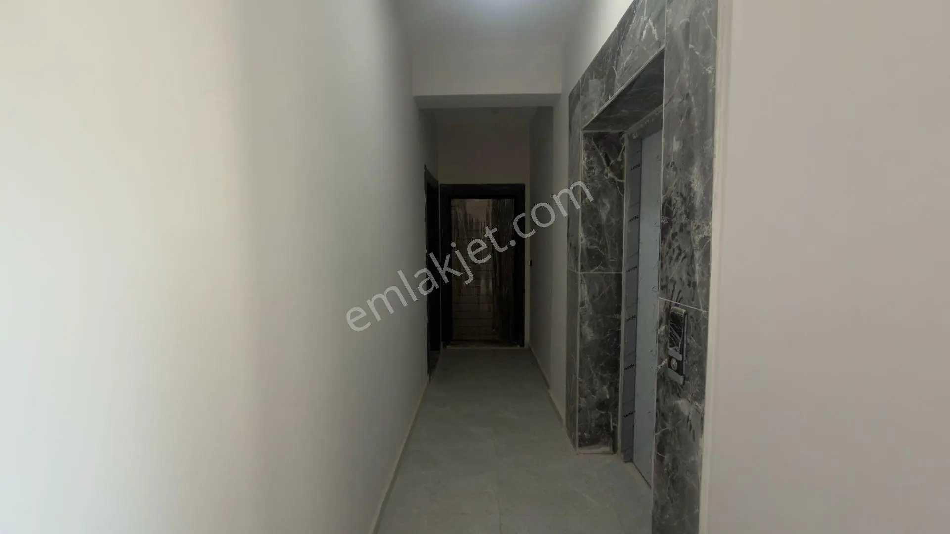 Kuşadası Şehir Merkezinde Deniz Manzaralı 2+1 Daire — fotoğraf 9