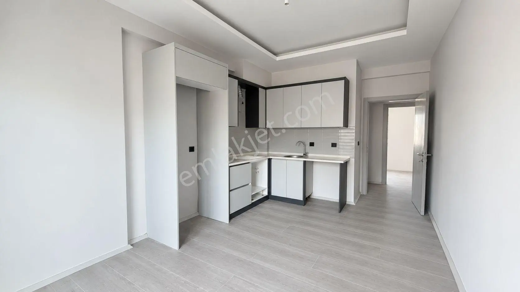 Kuşadası Şehir Merkezinde Deniz Manzaralı 2+1 Daire — fotoğraf 13