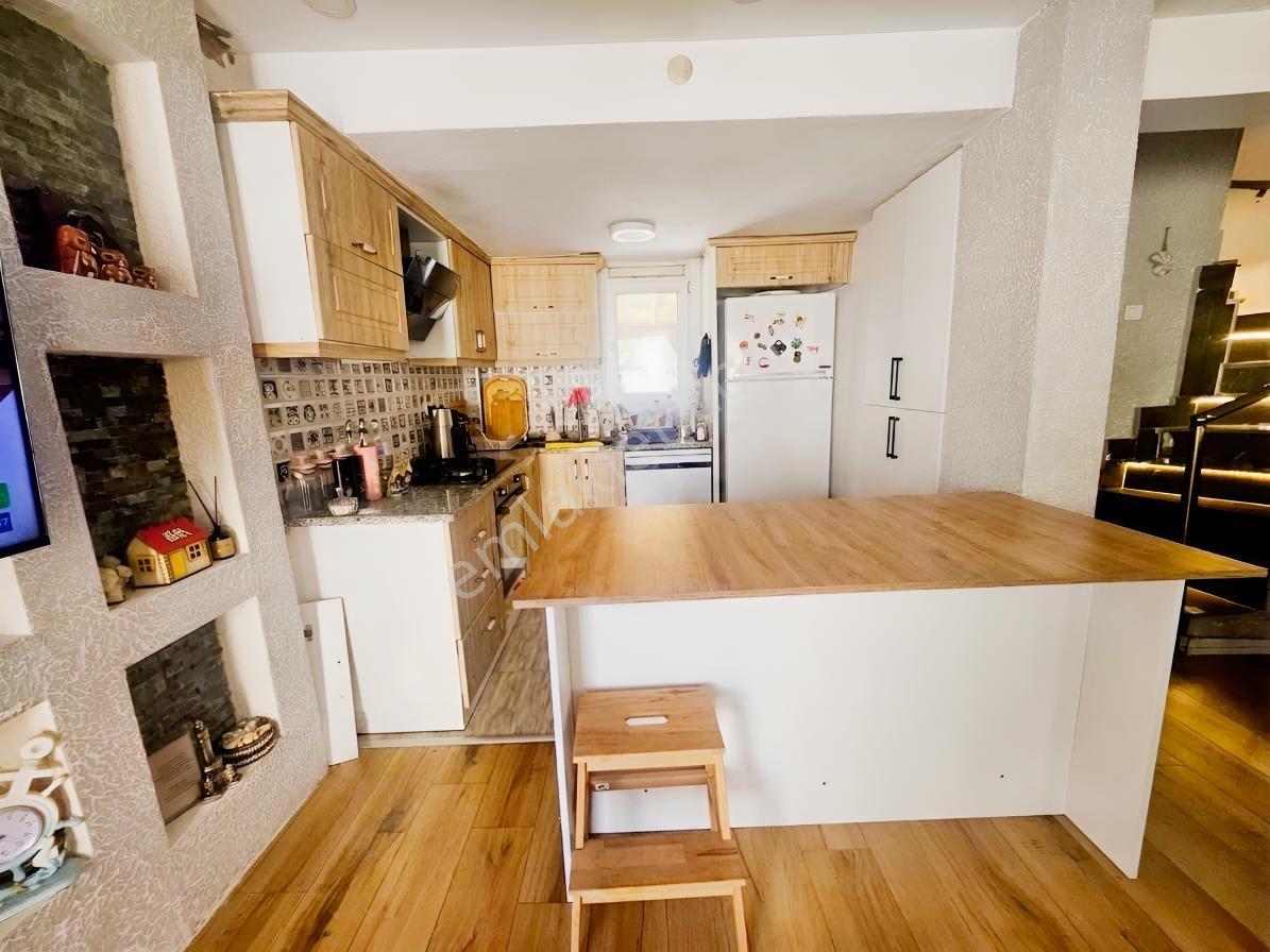 Eskı Foça Büyük Deniz Sitesinde 2+1 Bahçe Dubleksi Villa — fotoğraf 13
