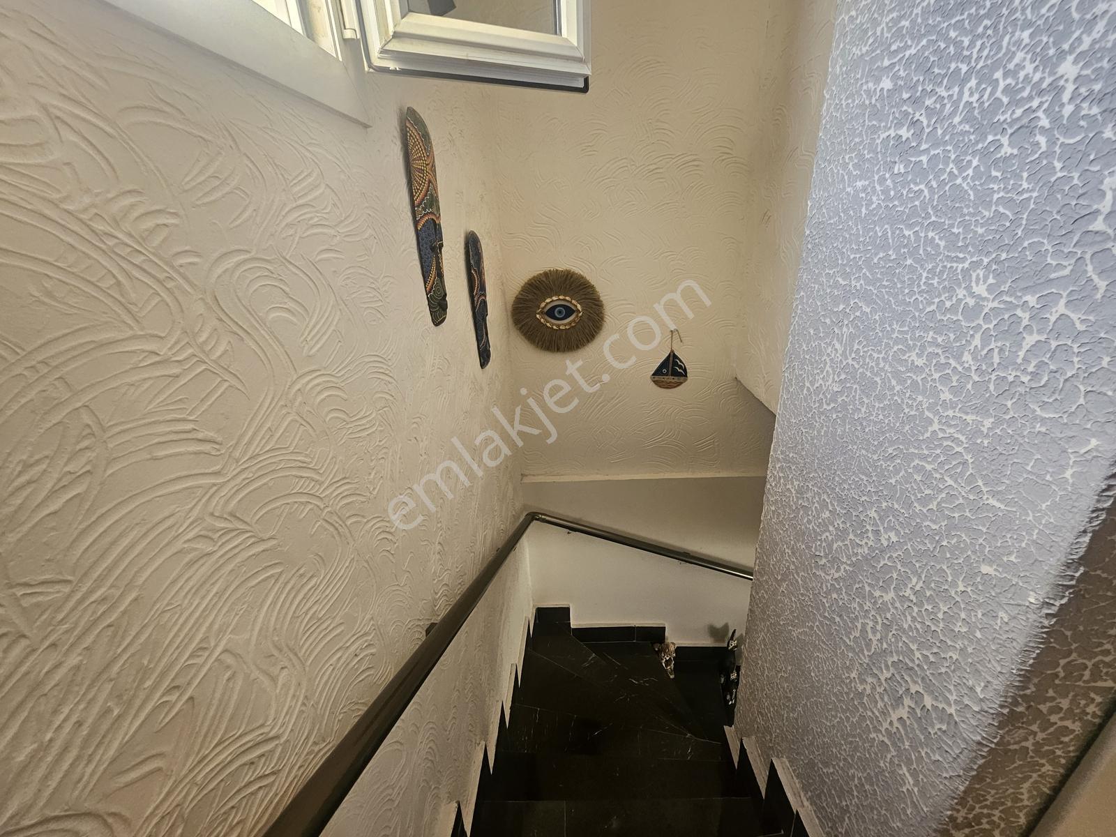 Eskı Foça Büyük Deniz Sitesinde 2+1 Bahçe Dubleksi Villa — fotoğraf 16