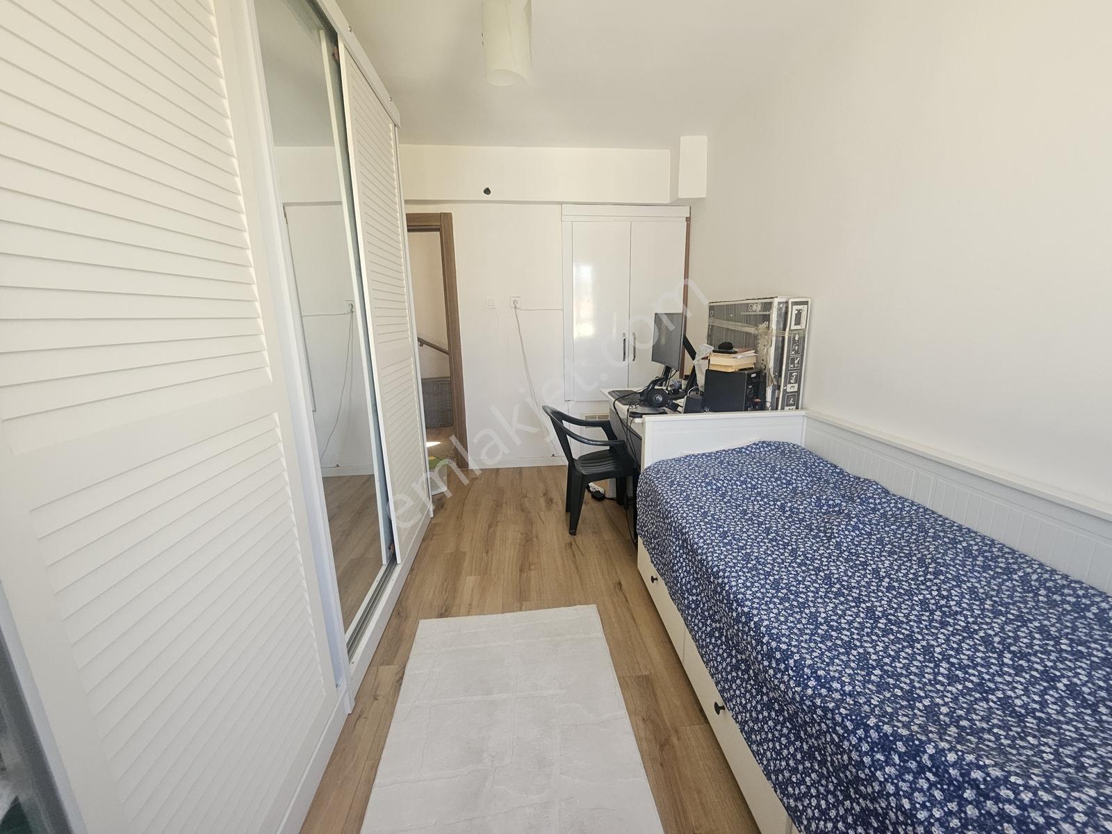 Eskı Foça Büyük Deniz Sitesinde 2+1 Bahçe Dubleksi Villa — fotoğraf 19