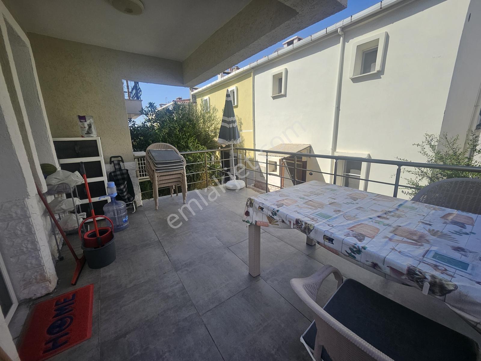 Eskı Foça Büyük Deniz Sitesinde 2+1 Bahçe Dubleksi Villa — fotoğraf 27