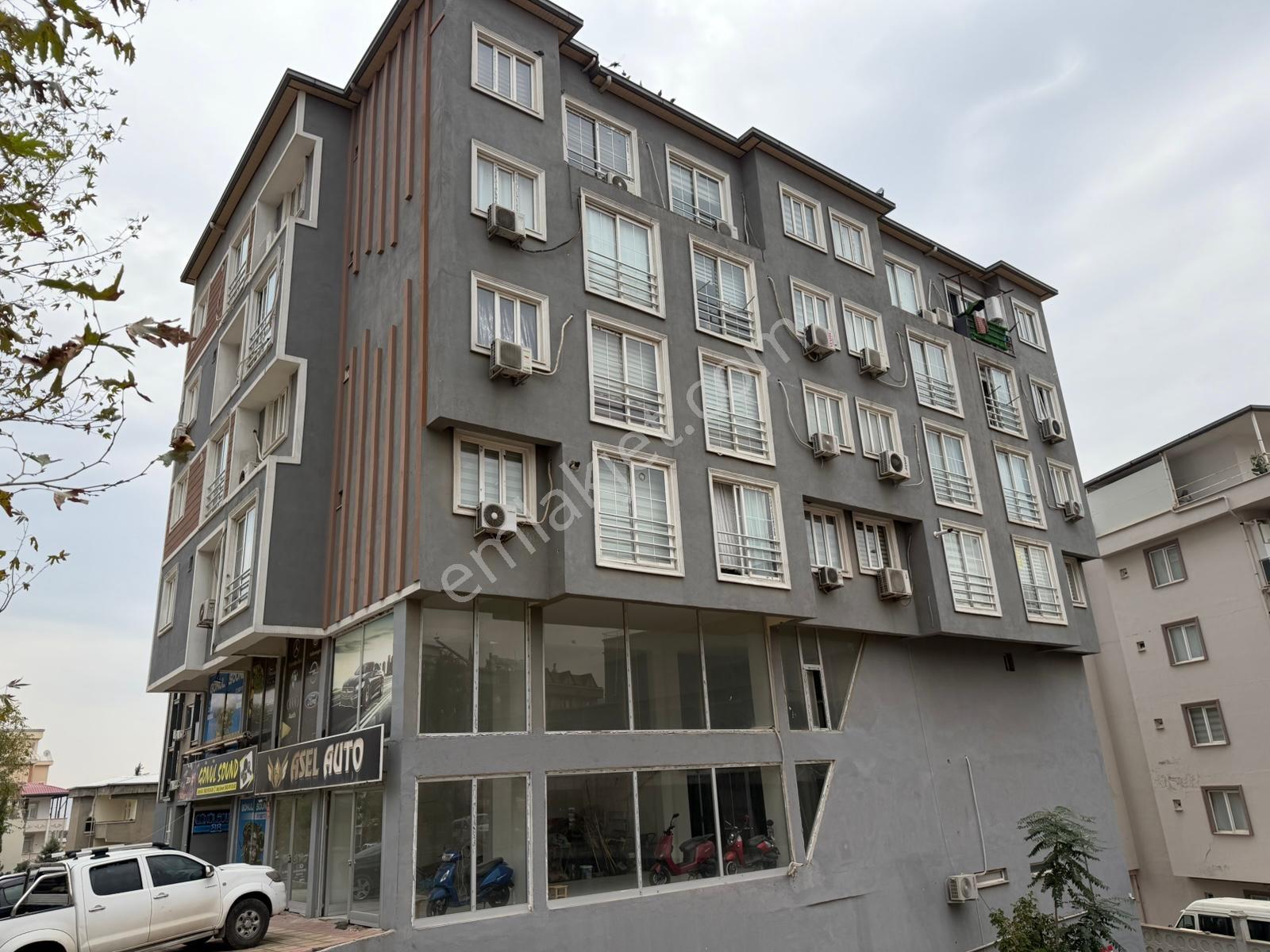 Germenicia'dan Satılık Millieğitim Caddesinde 1+1 — fotoğraf 3
