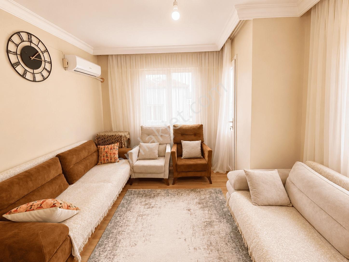 Bozyaka'da Merkezi Konumda 2+1 Satılık Daire — fotoğraf 2