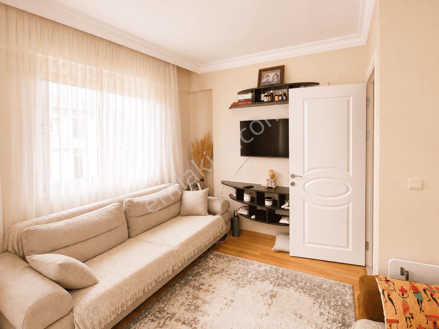 Bozyaka'da Merkezi Konumda 2+1 Satılık Daire — fotoğraf 7