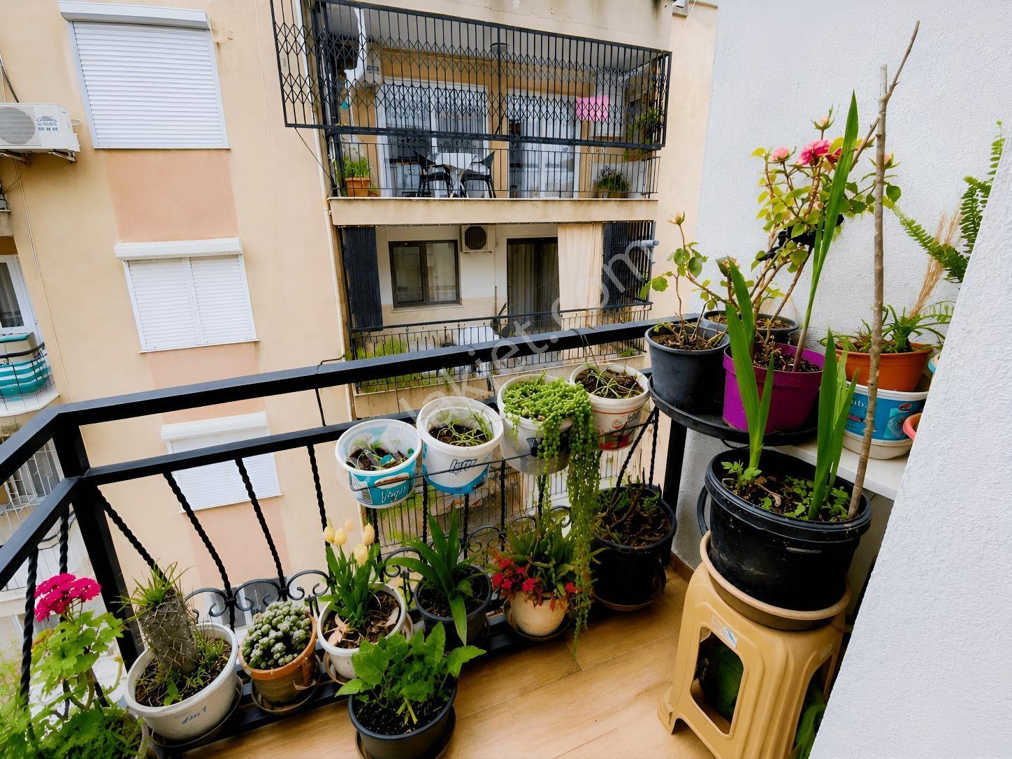 Bozyaka'da Merkezi Konumda 2+1 Satılık Daire — fotoğraf 8