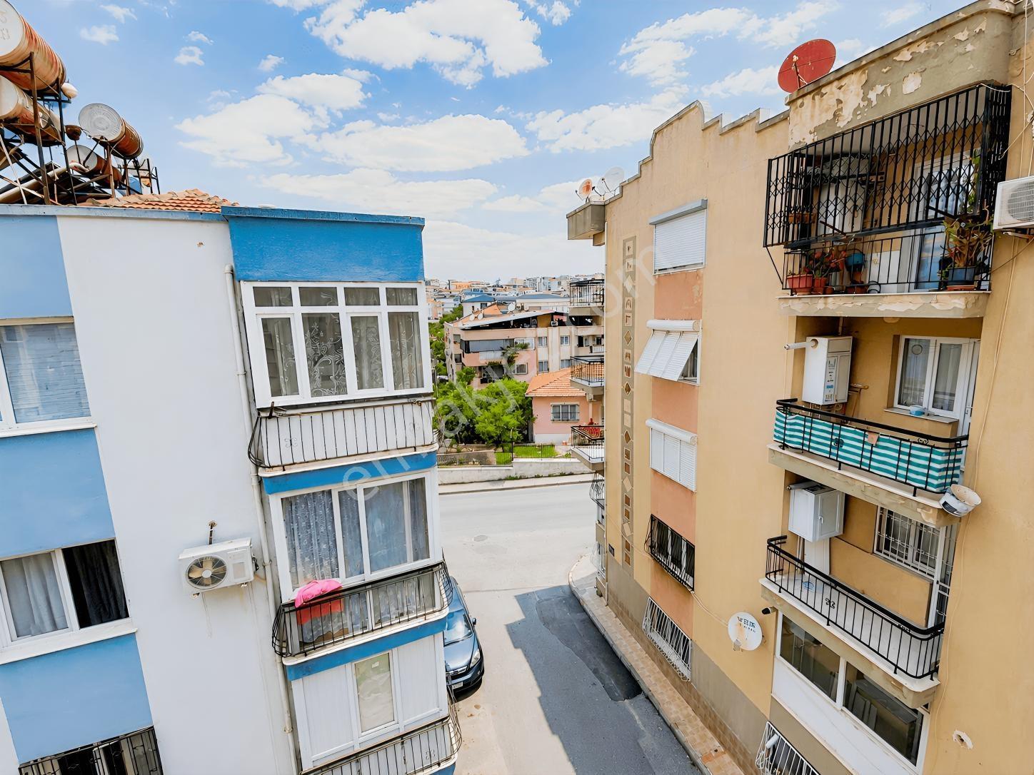 Bozyaka'da Merkezi Konumda 2+1 Satılık Daire — fotoğraf 10