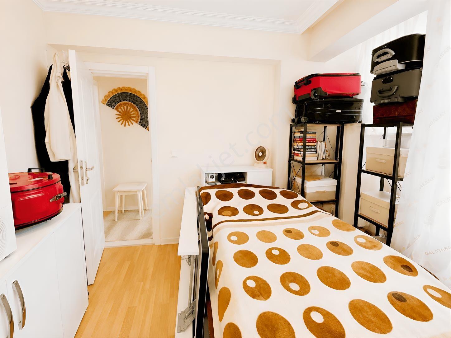 Bozyaka'da Merkezi Konumda 2+1 Satılık Daire — fotoğraf 18