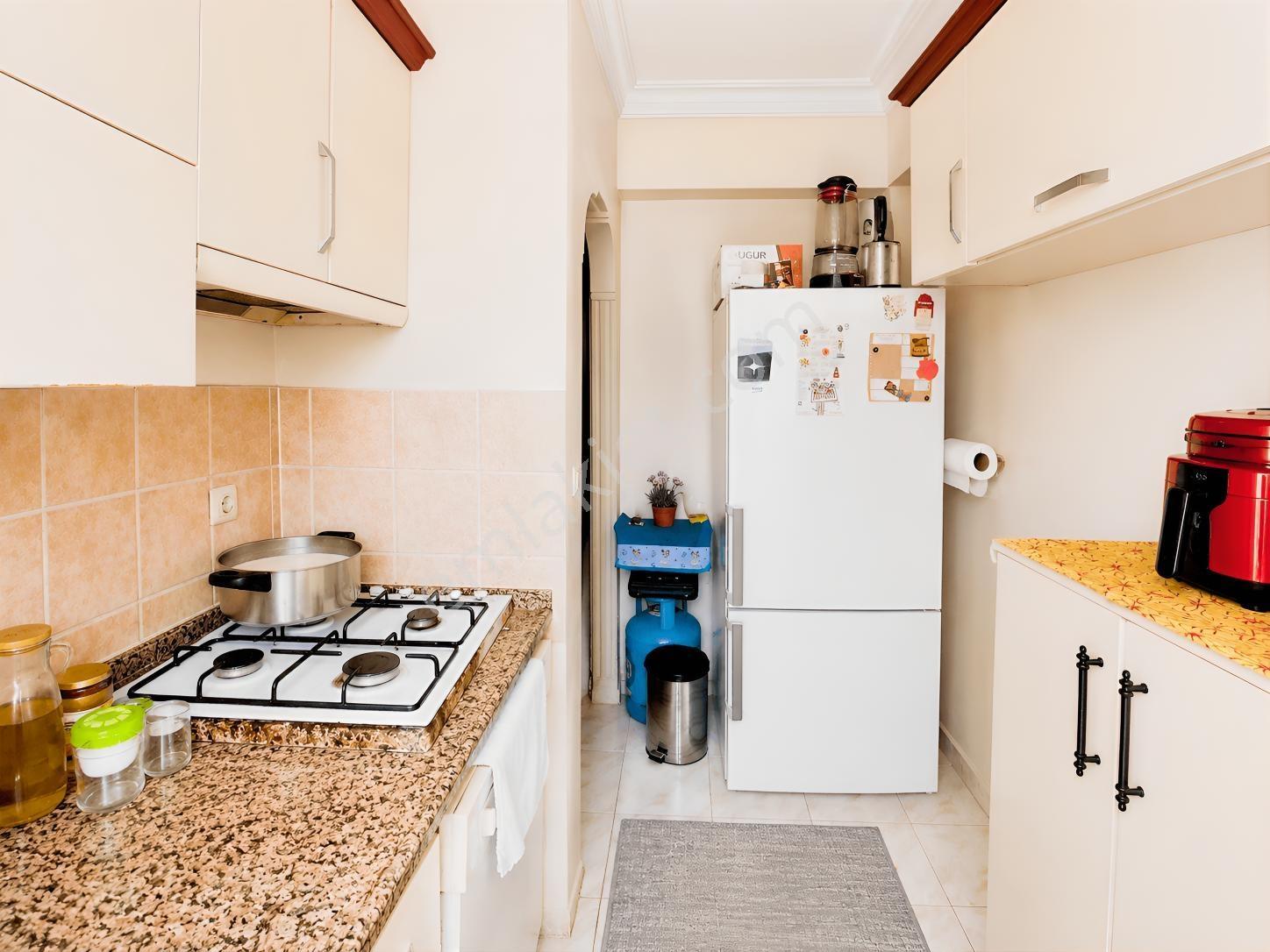 Bozyaka'da Merkezi Konumda 2+1 Satılık Daire — fotoğraf 25