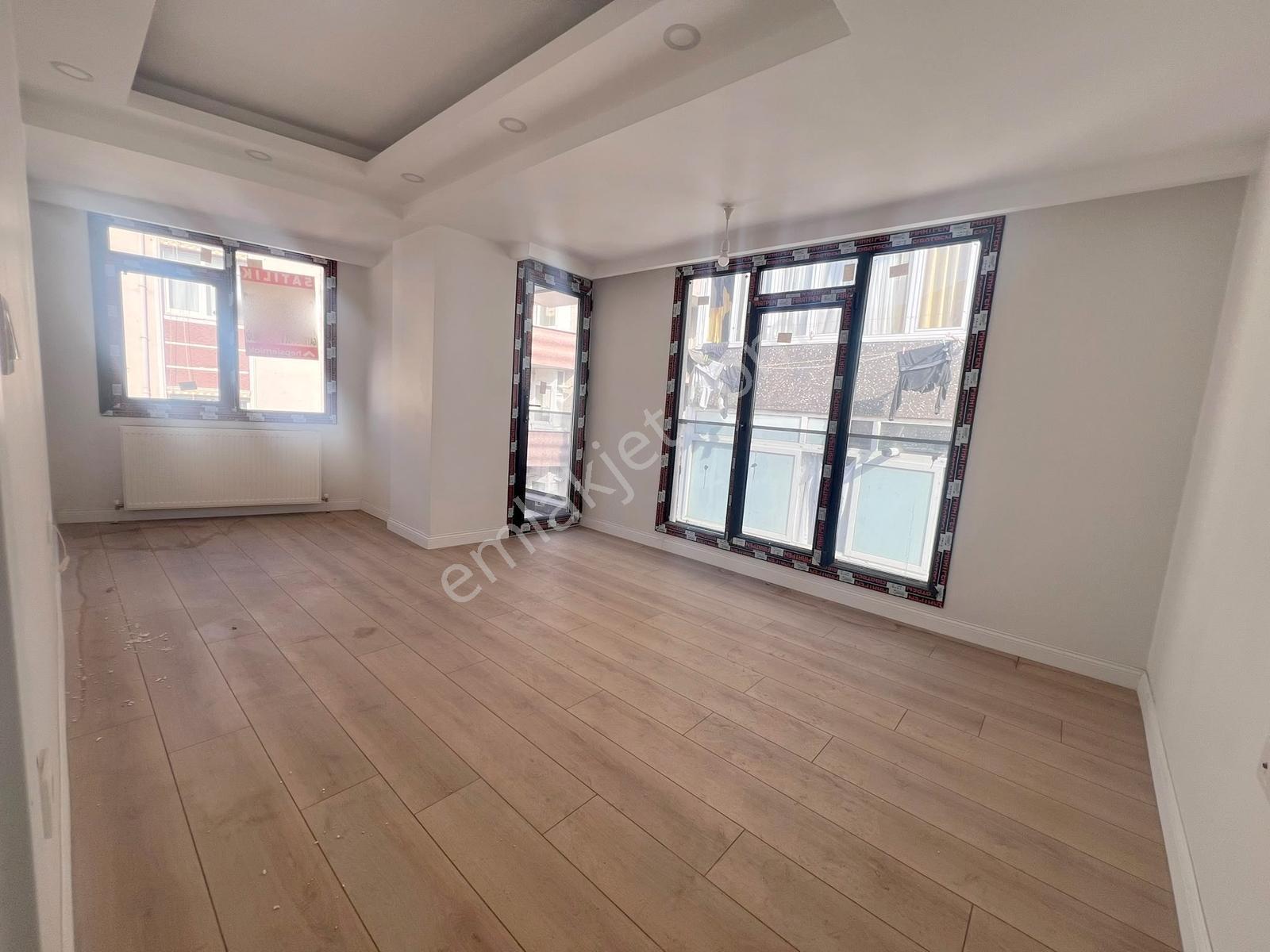 İsa Gayrimenkulden Sıfır 2+1 Yatırıma Uygun Satılık Daire — fotoğraf 3